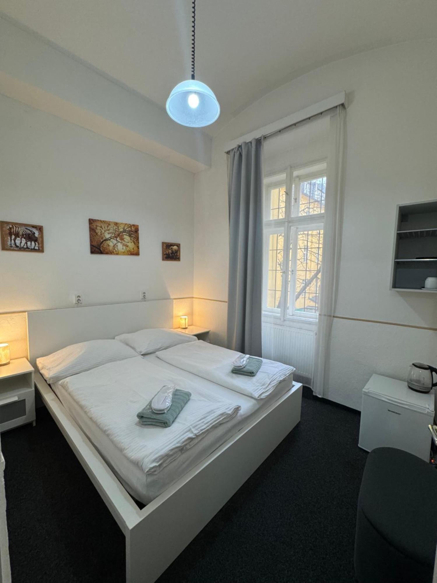 Welcome Hostel & Apartments Praguecentre Exteriör bild
